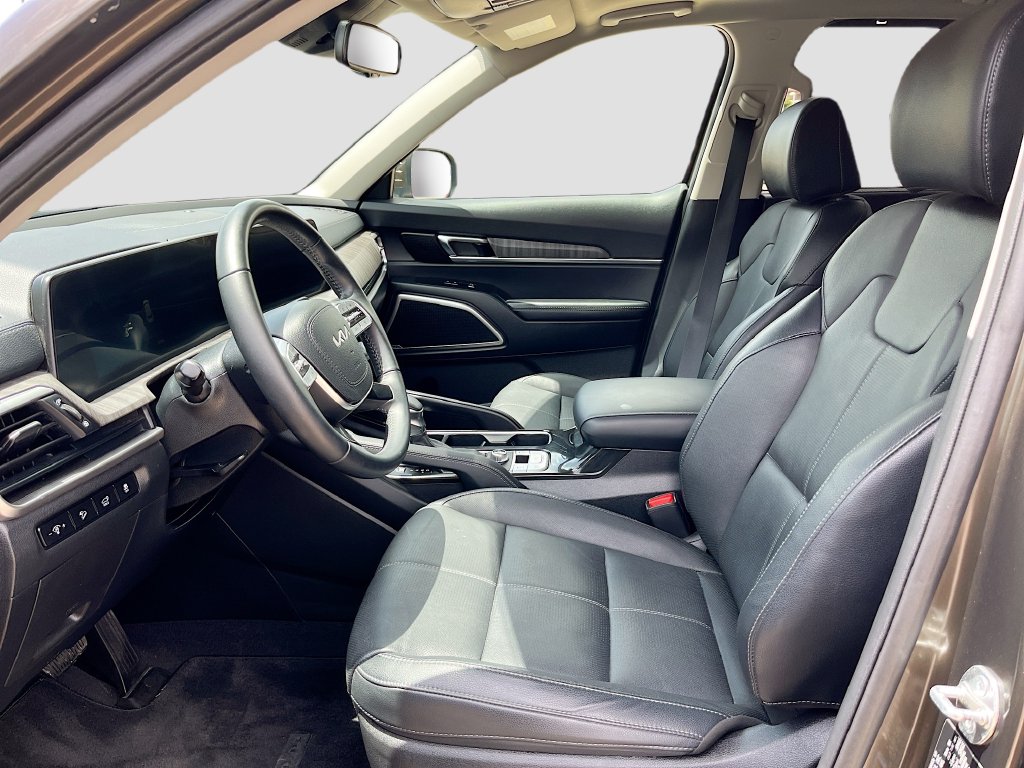 2024 Kia Telluride photo 22 of 35