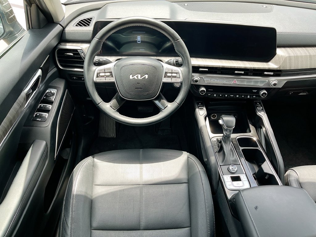 2024 Kia Telluride photo 24 of 35