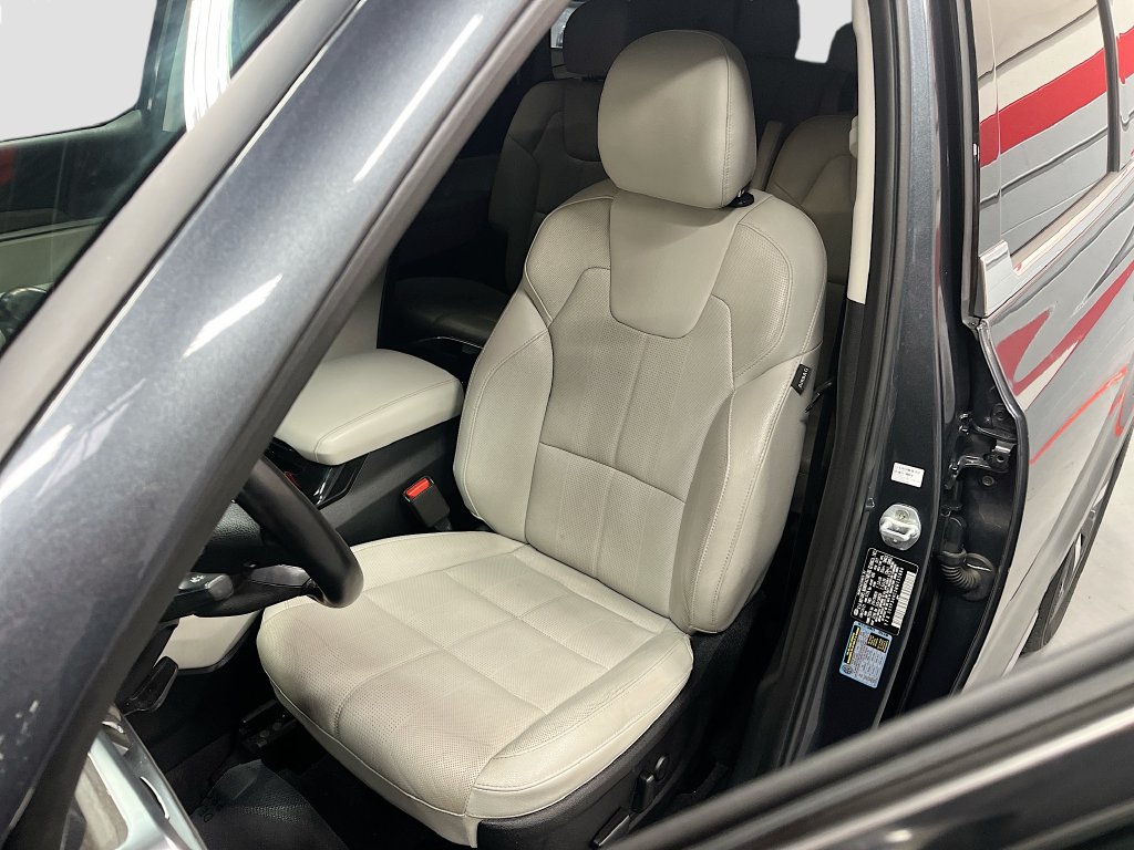 2021 Kia Telluride photo 20 of 35