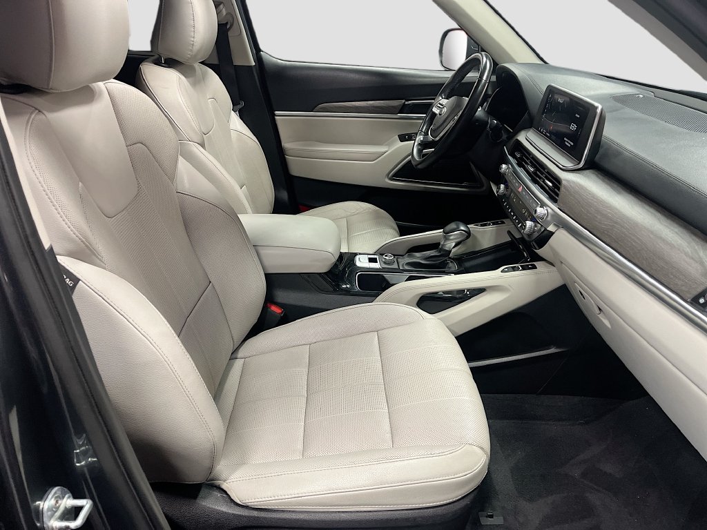 2021 Kia Telluride photo 31 of 35