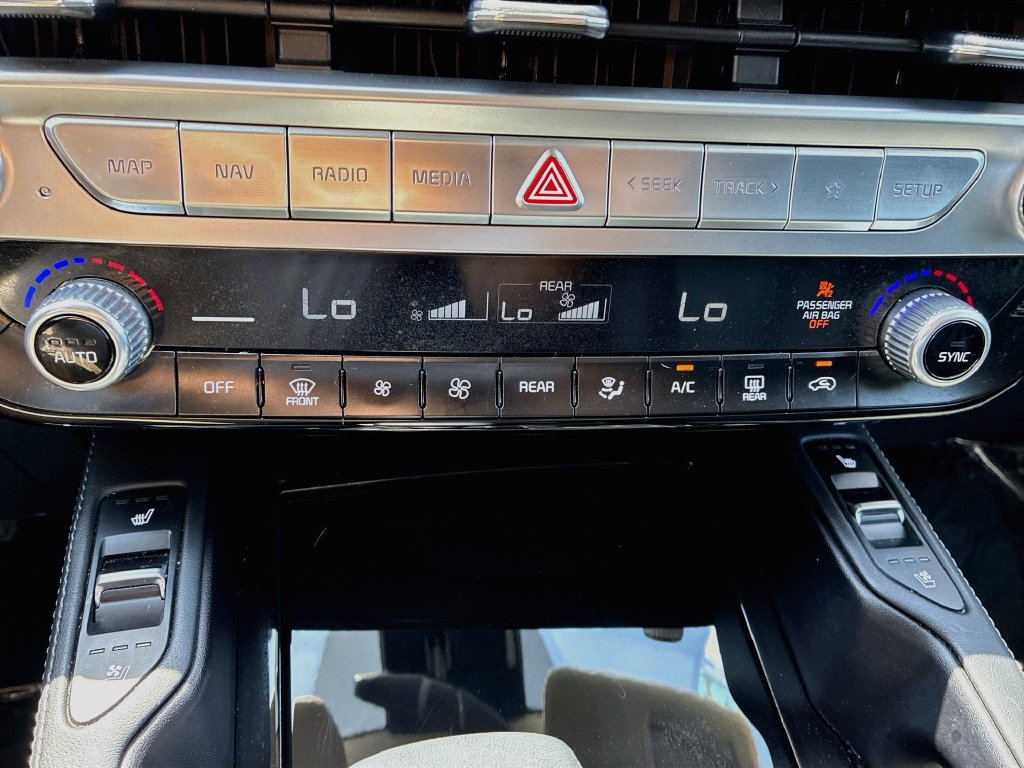 2024 Kia Telluride photo 16 of 35