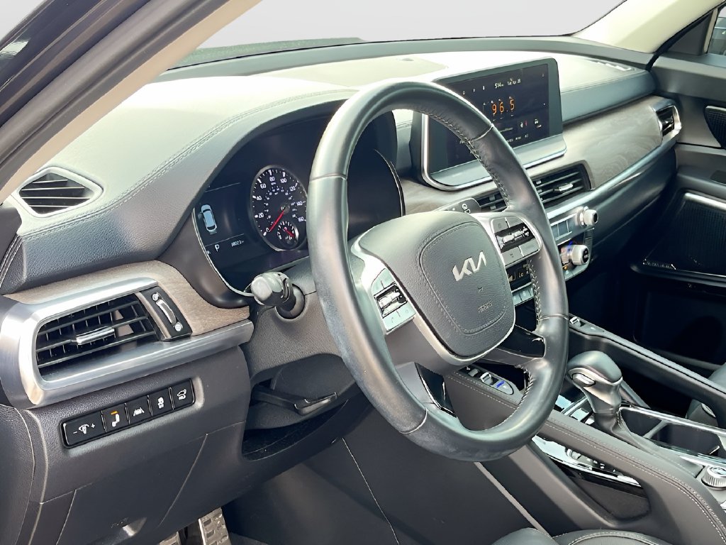 2022 Kia Telluride photo 9 of 36