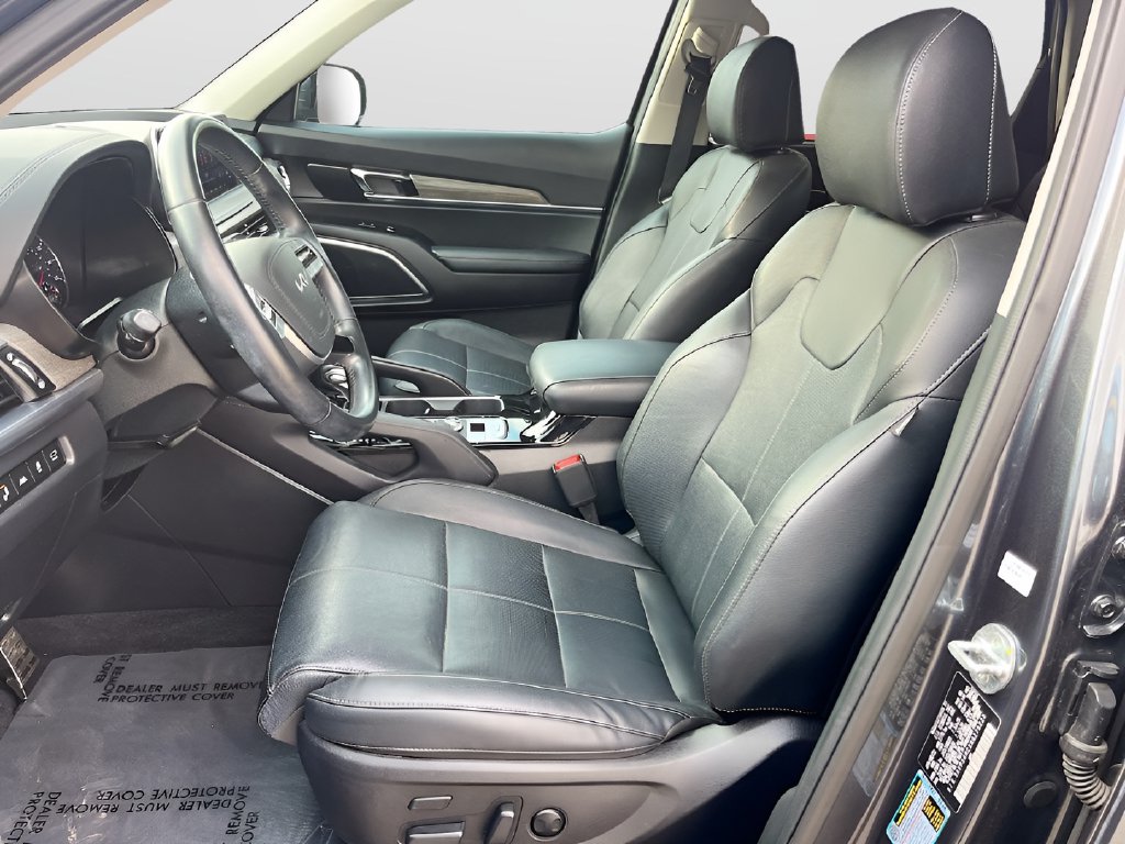 2022 Kia Telluride photo 22 of 36