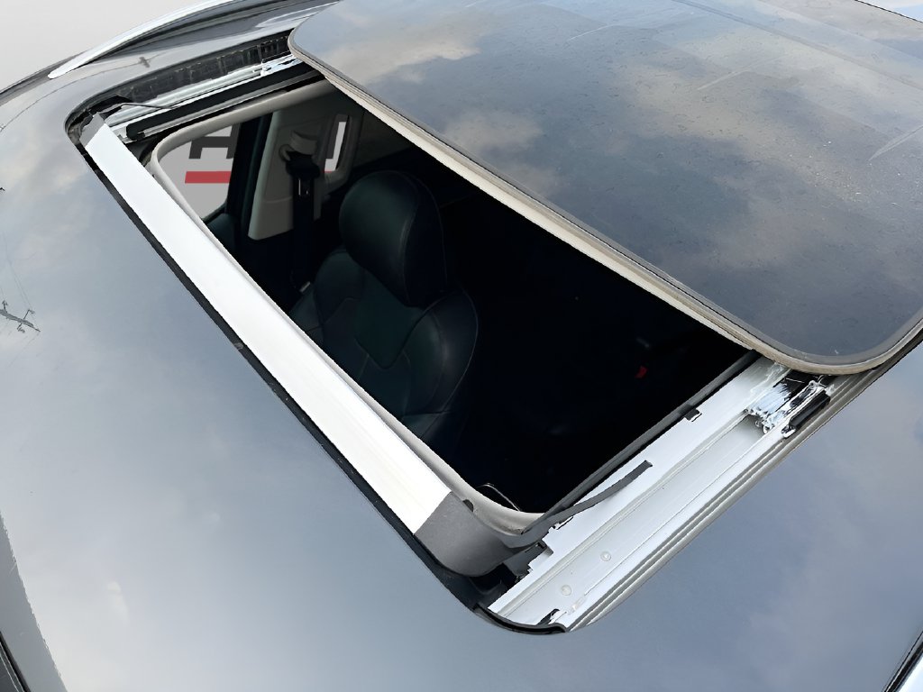 2022 Kia Telluride photo 23 of 36