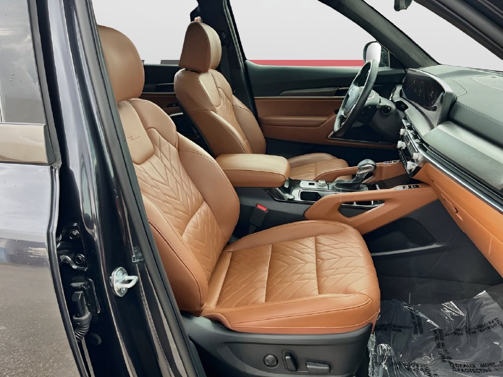 2025 Kia Telluride photo 31 of 38