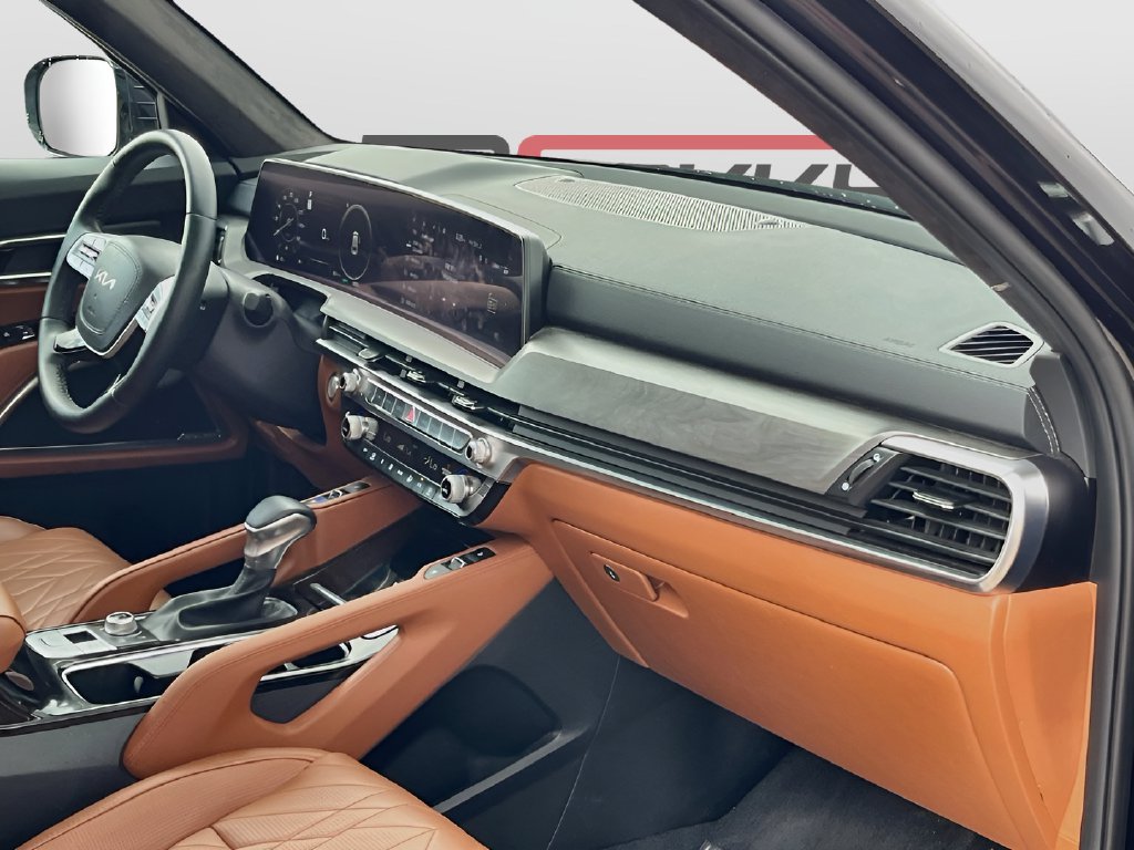 2025 Kia Telluride photo 32 of 38