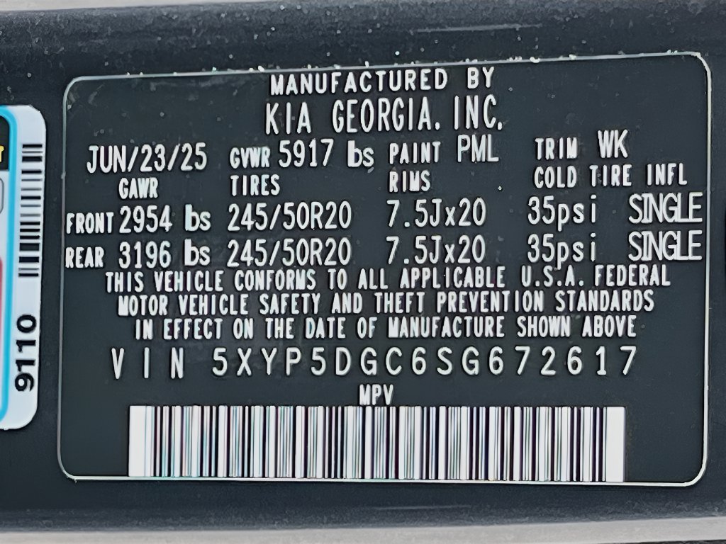 2025 Kia Telluride photo 35 of 38