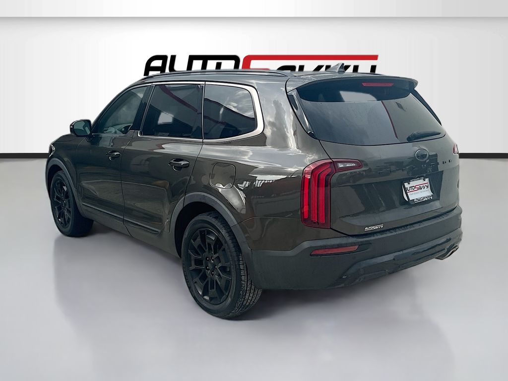 2021 Kia Telluride photo 5 of 36