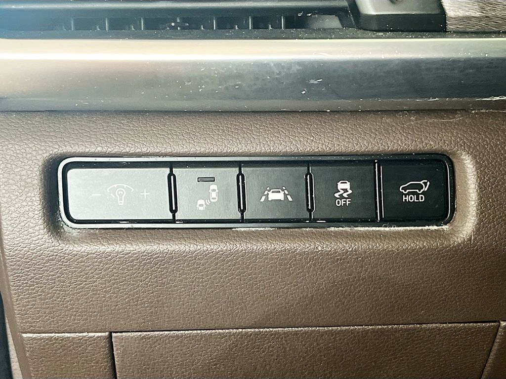 2021 Kia Telluride photo 10 of 36