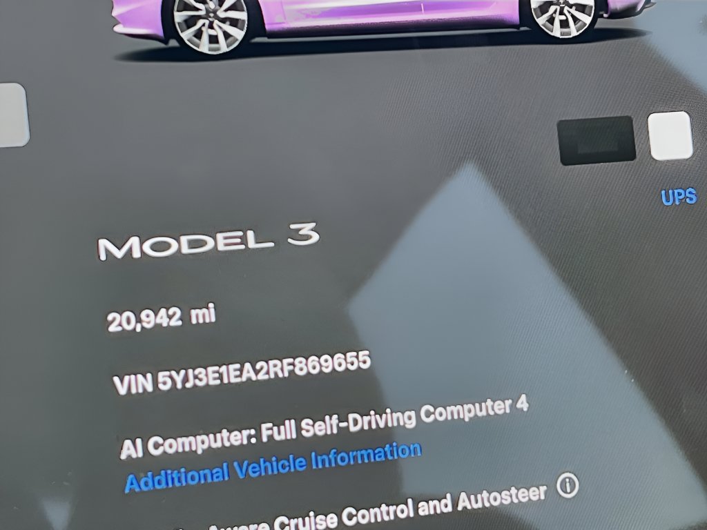 2024 Tesla Model 3 photo 11 of 32
