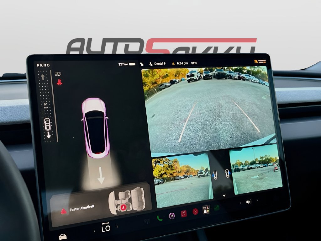 2024 Tesla Model 3 photo 13 of 32