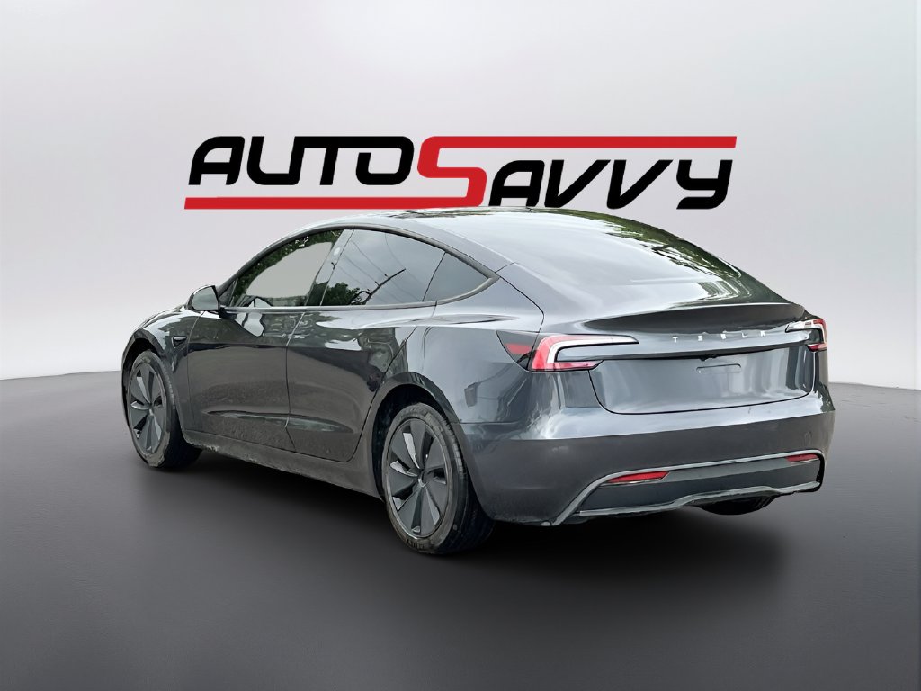 2025 Tesla Model 3 photo 5 of 32