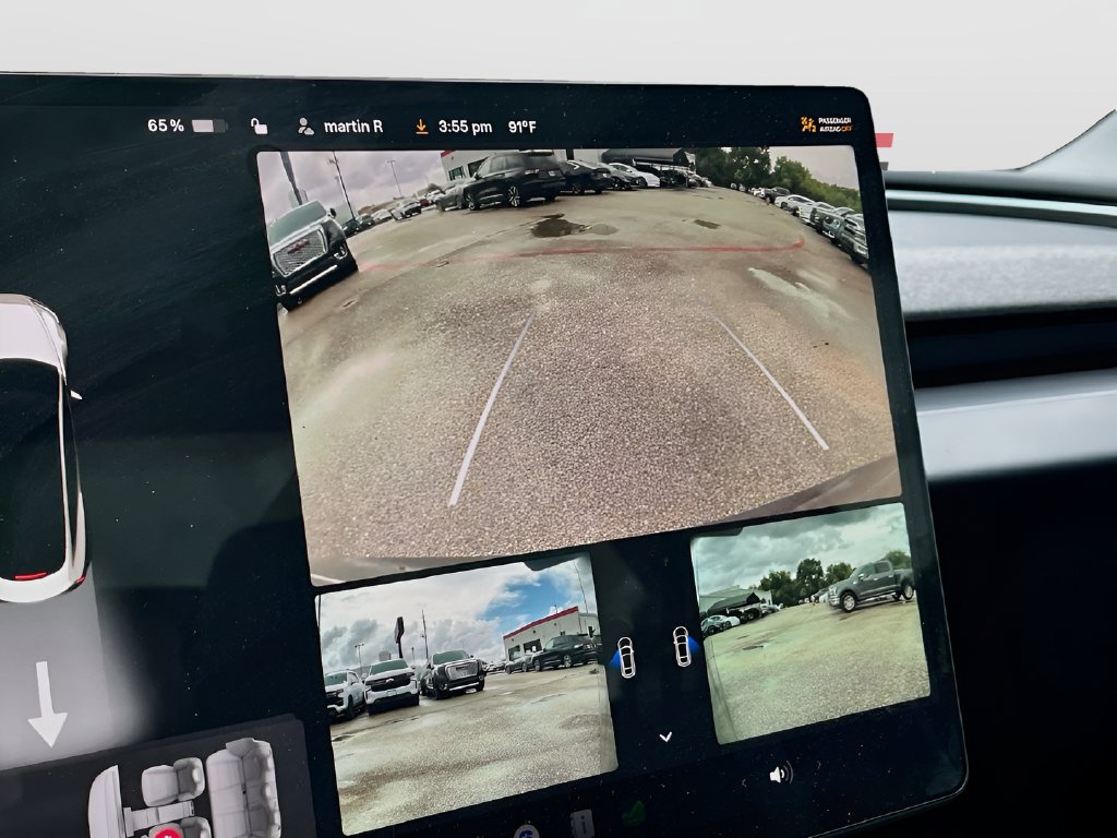2025 Tesla Model 3 photo 13 of 32