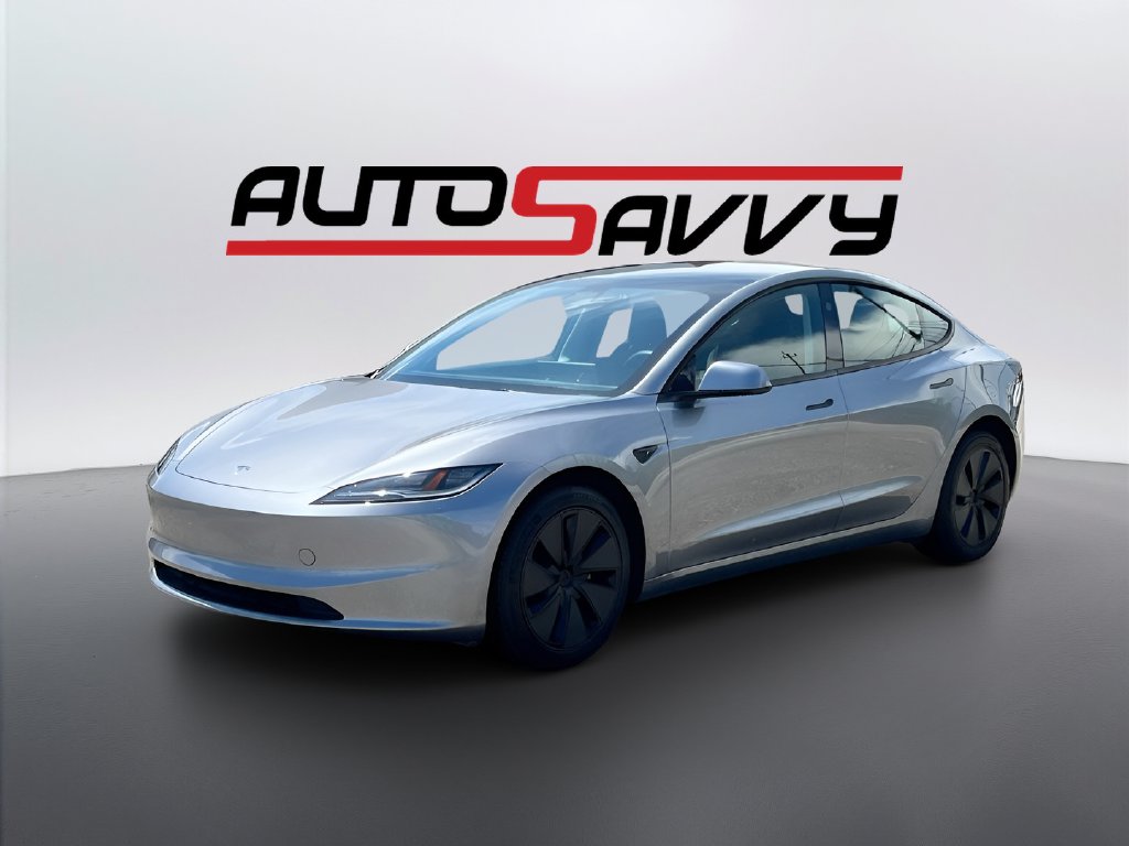 2025 Tesla Model 3 photo 3 of 34