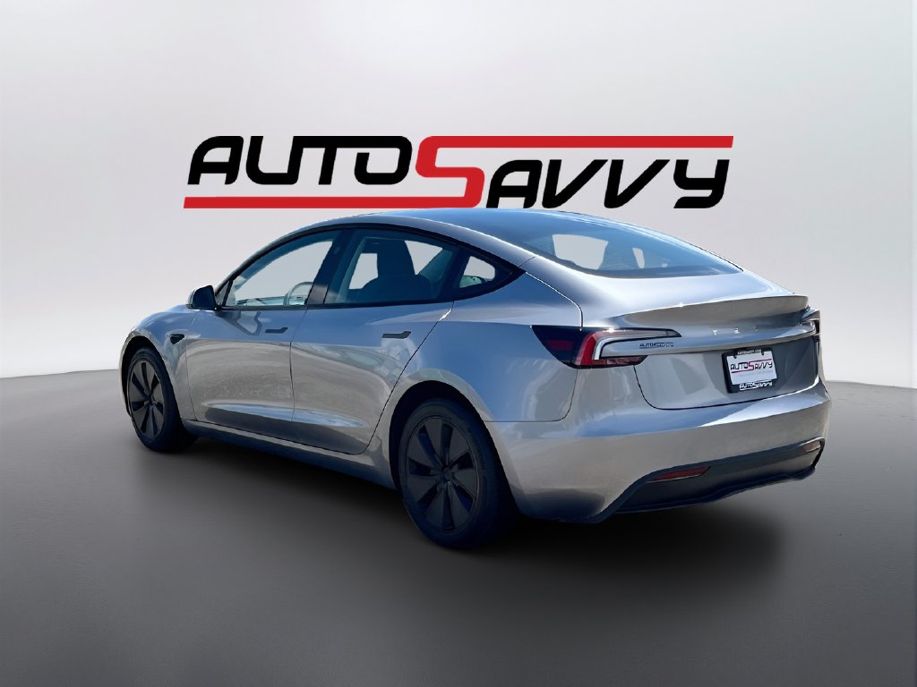 2025 Tesla Model 3 photo 5 of 34