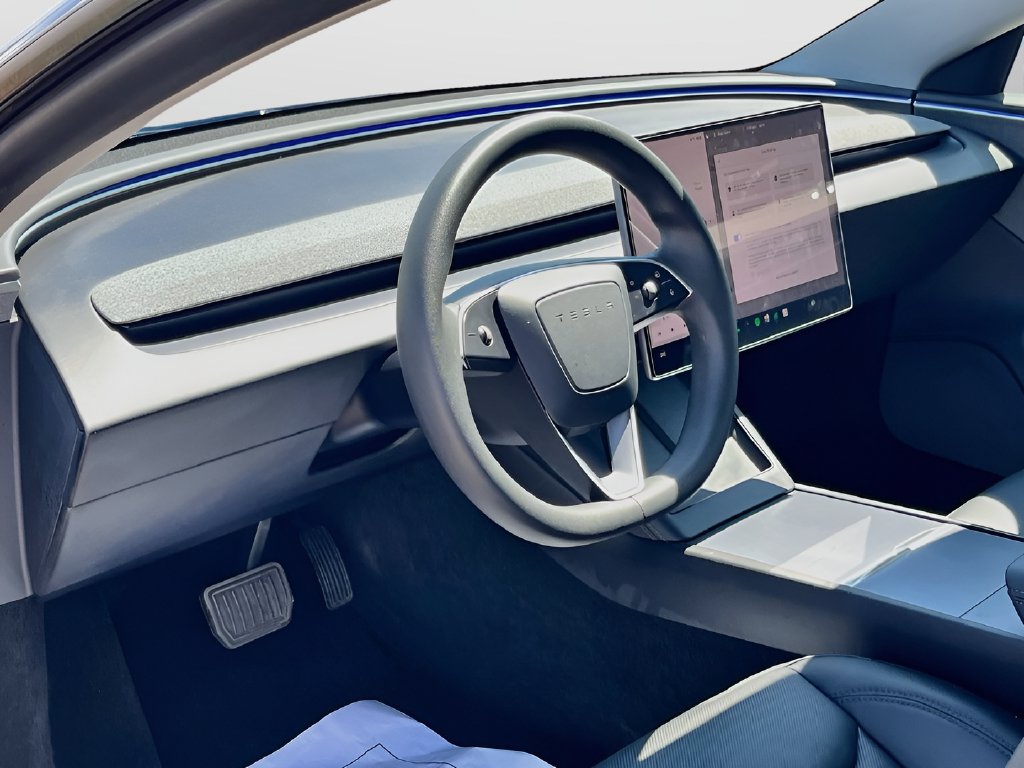 2025 Tesla Model 3 photo 9 of 34