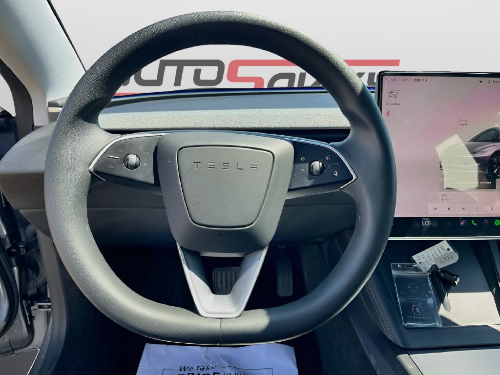 2025 Tesla Model 3 photo 11 of 34
