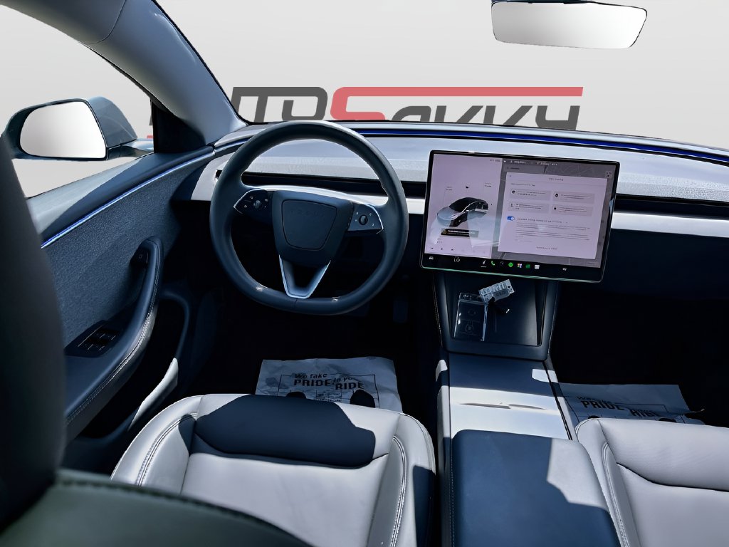 2025 Tesla Model 3 photo 23 of 34