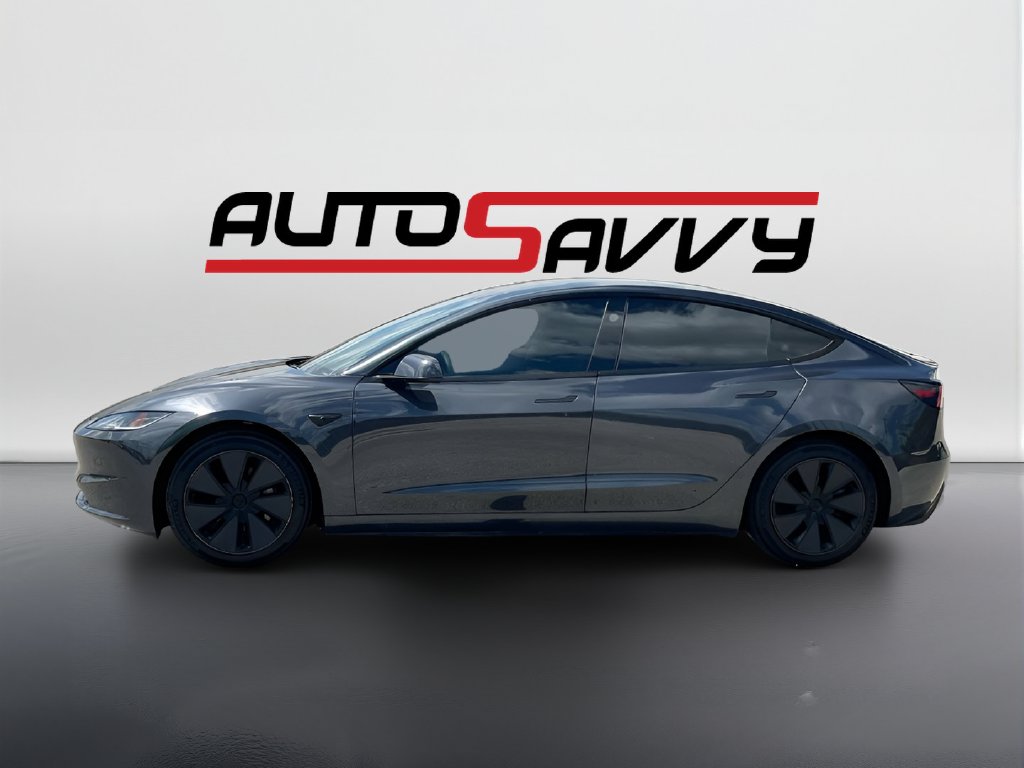 2025 Tesla Model 3 photo 4 of 33