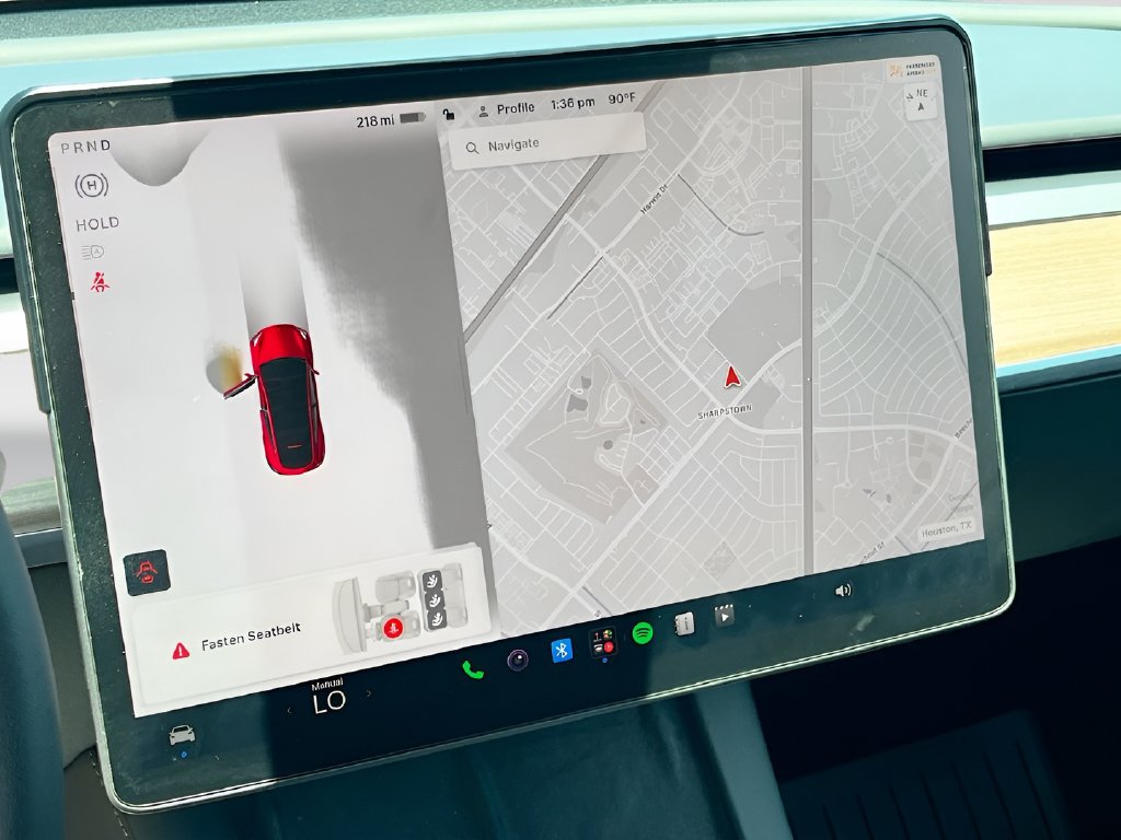 2024 Tesla Model Y photo 15 of 34