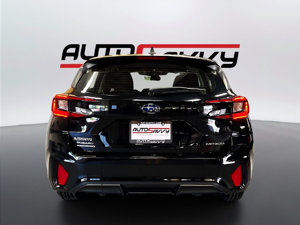 Used 2025 Crystal Black Silica Subaru Base image 6
