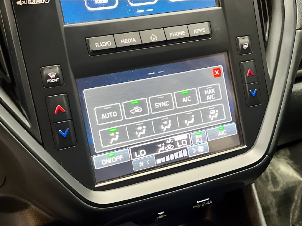 Used 2025 Crystal Black Silica Subaru Base image 15