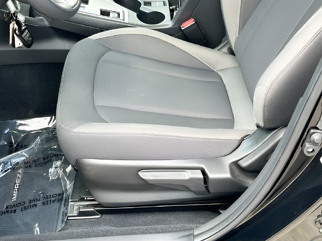2025 Subaru Impreza photo 18 of 30