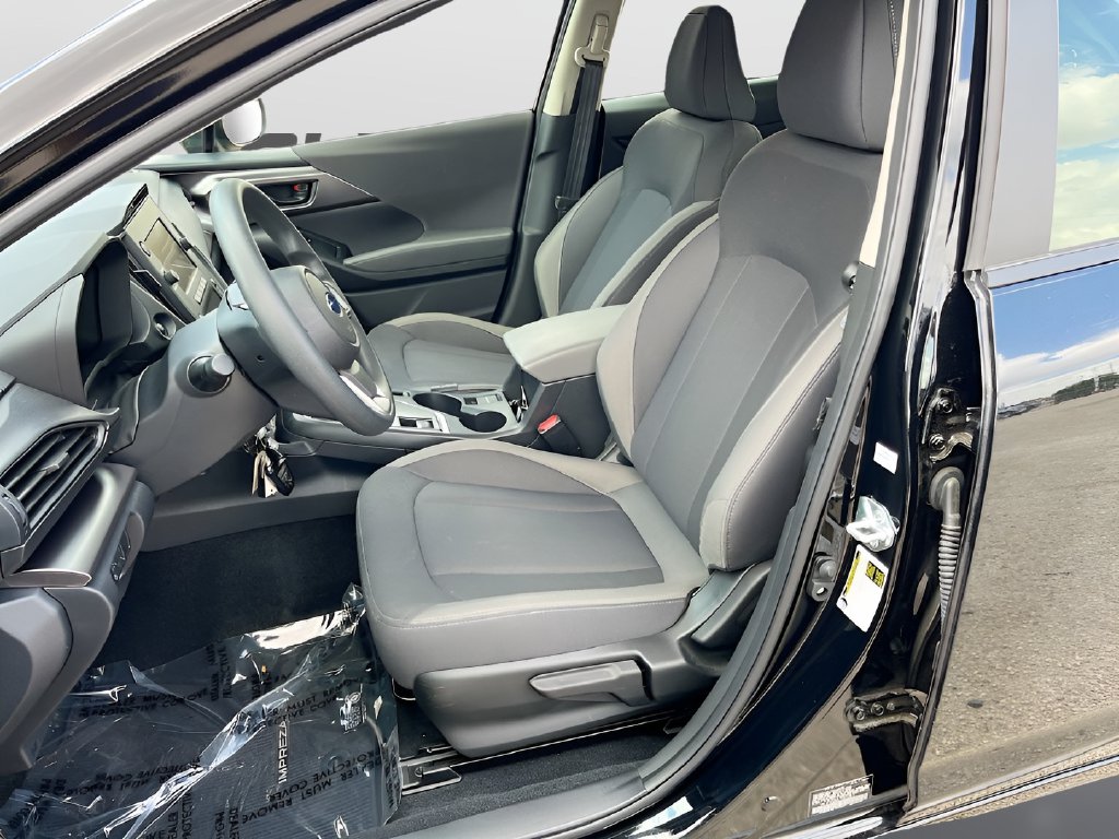 2025 Subaru Impreza photo 19 of 30