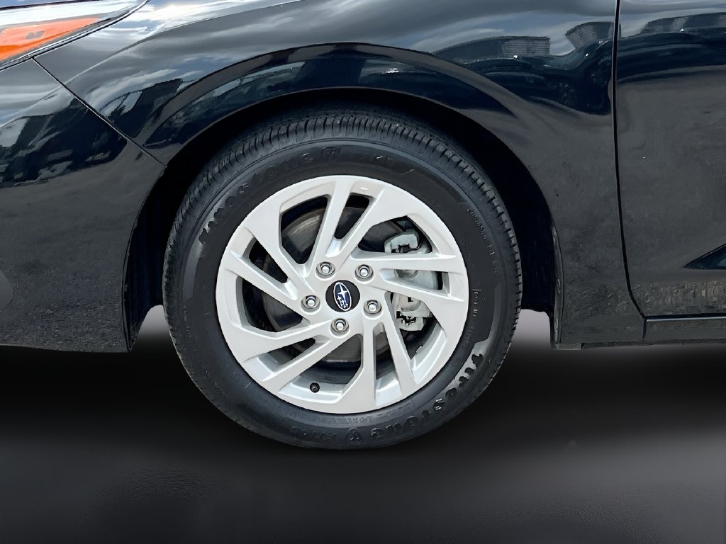 2025 Subaru Impreza photo 28 of 30