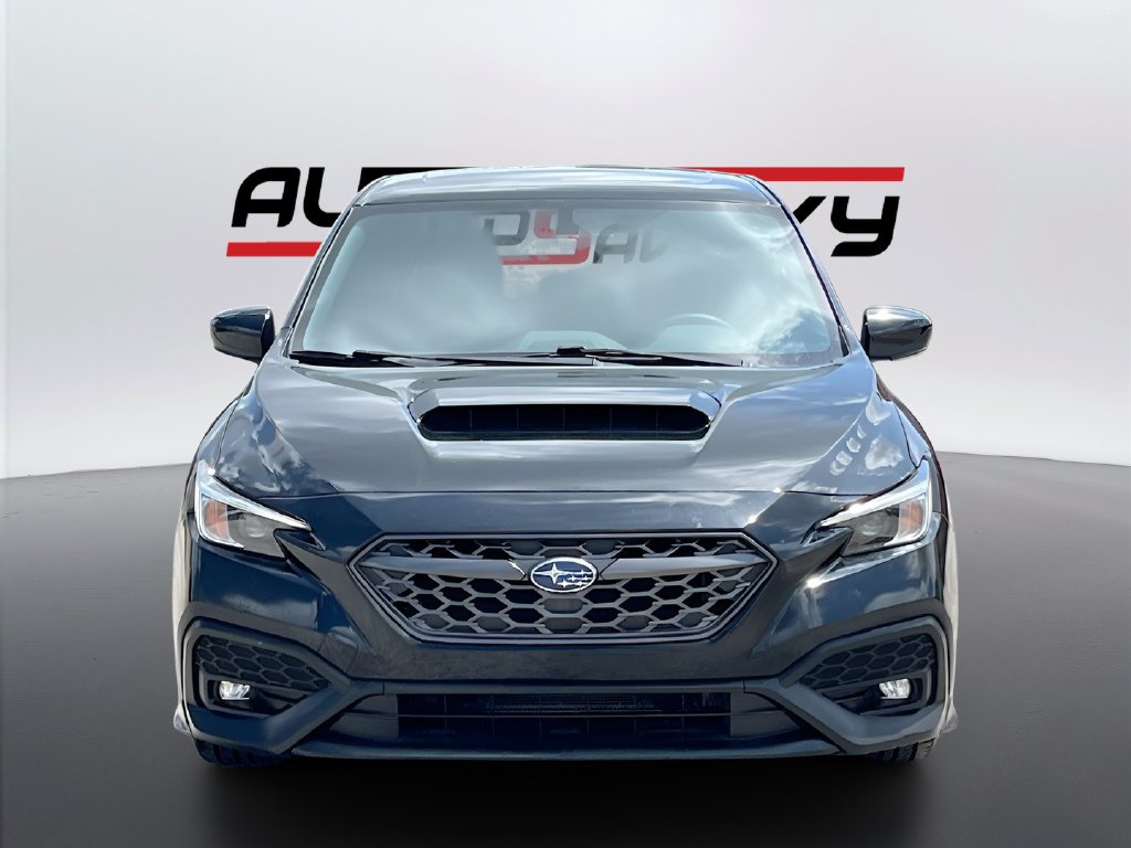 2023 Subaru WRX photo 2 of 32