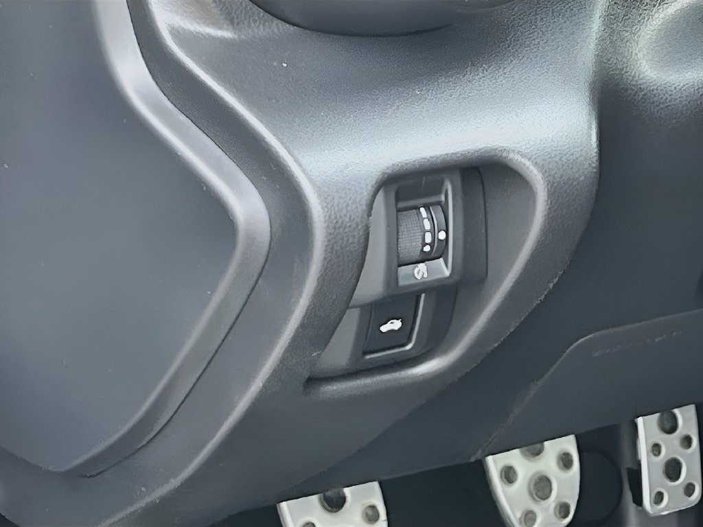 2024 Toyota GR86 photo 10 of 30