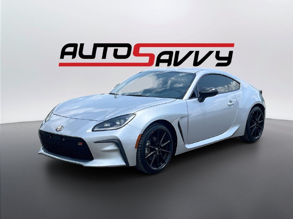 2025 Toyota GR86 photo 3 of 30
