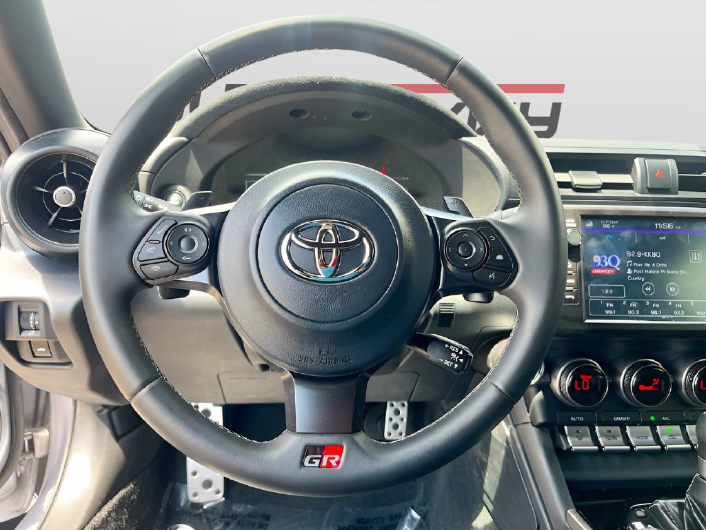 2025 Toyota GR86 photo 11 of 30