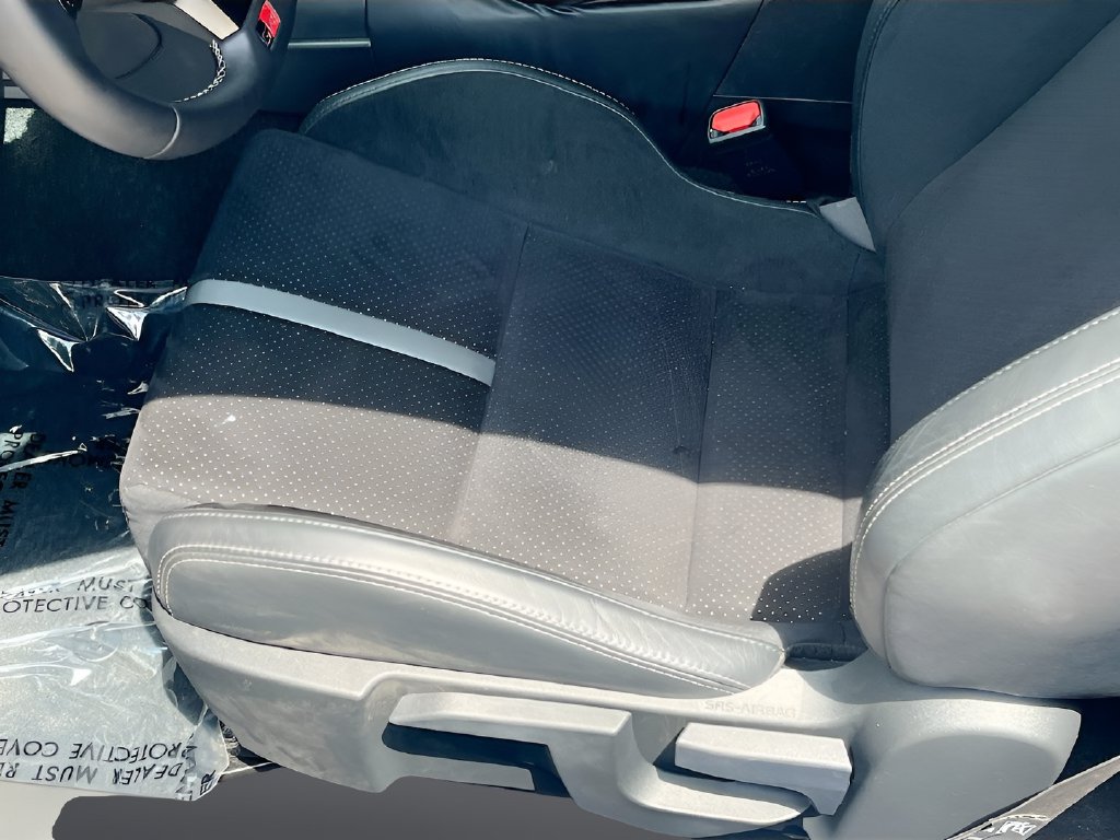 2025 Toyota GR86 photo 18 of 30