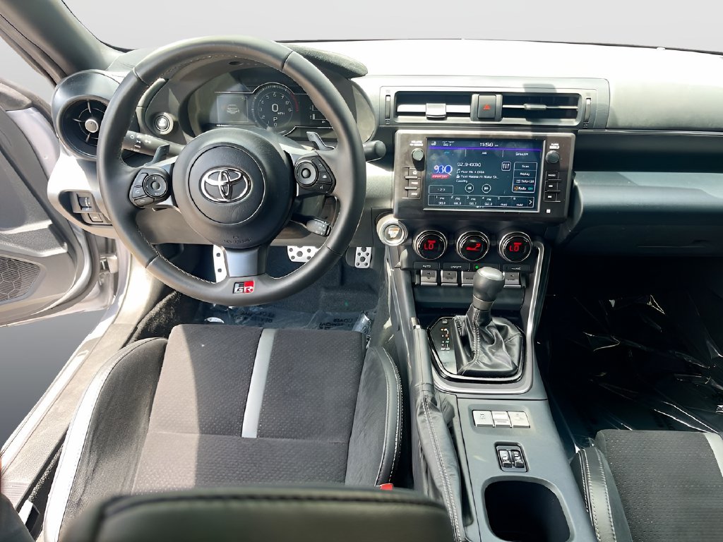 2025 Toyota GR86 photo 21 of 30