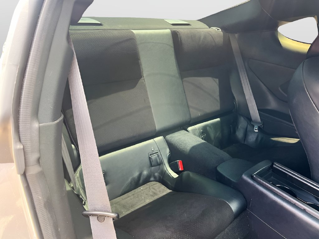 2025 Toyota GR86 photo 25 of 30