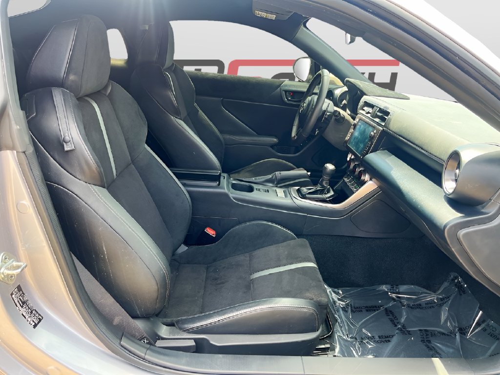 2025 Toyota GR86 photo 26 of 30