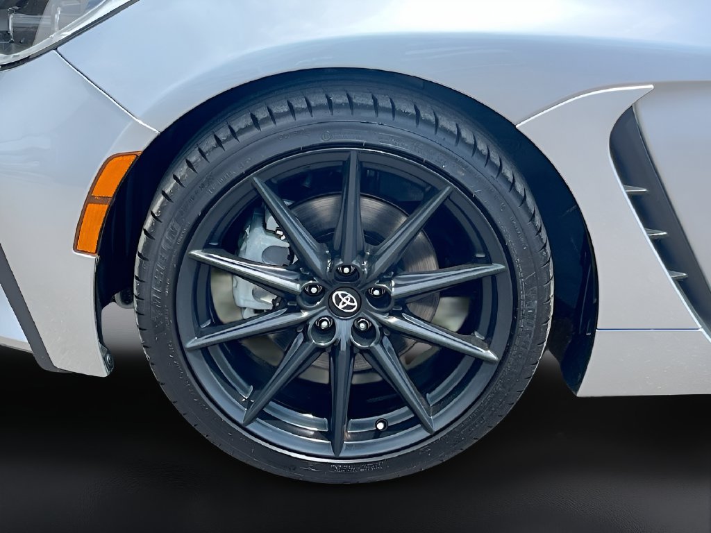 2025 Toyota GR86 photo 29 of 30