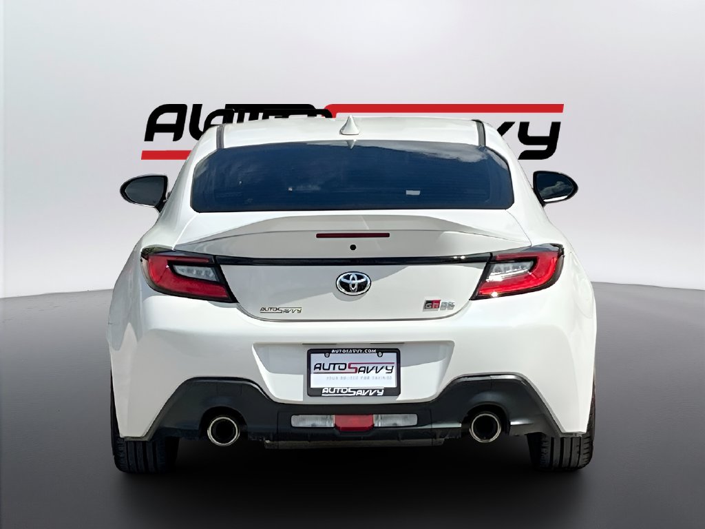 2024 Toyota GR86 photo 6 of 30