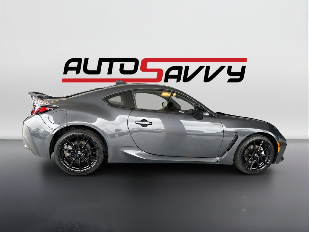 2024 Toyota GR86 photo 8 of 30