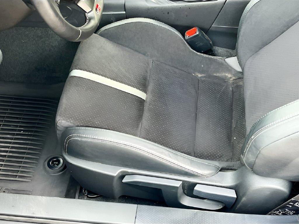2024 Toyota GR86 photo 18 of 30