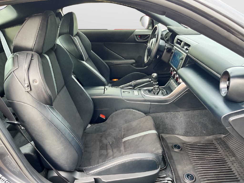 2024 Toyota GR86 photo 26 of 30