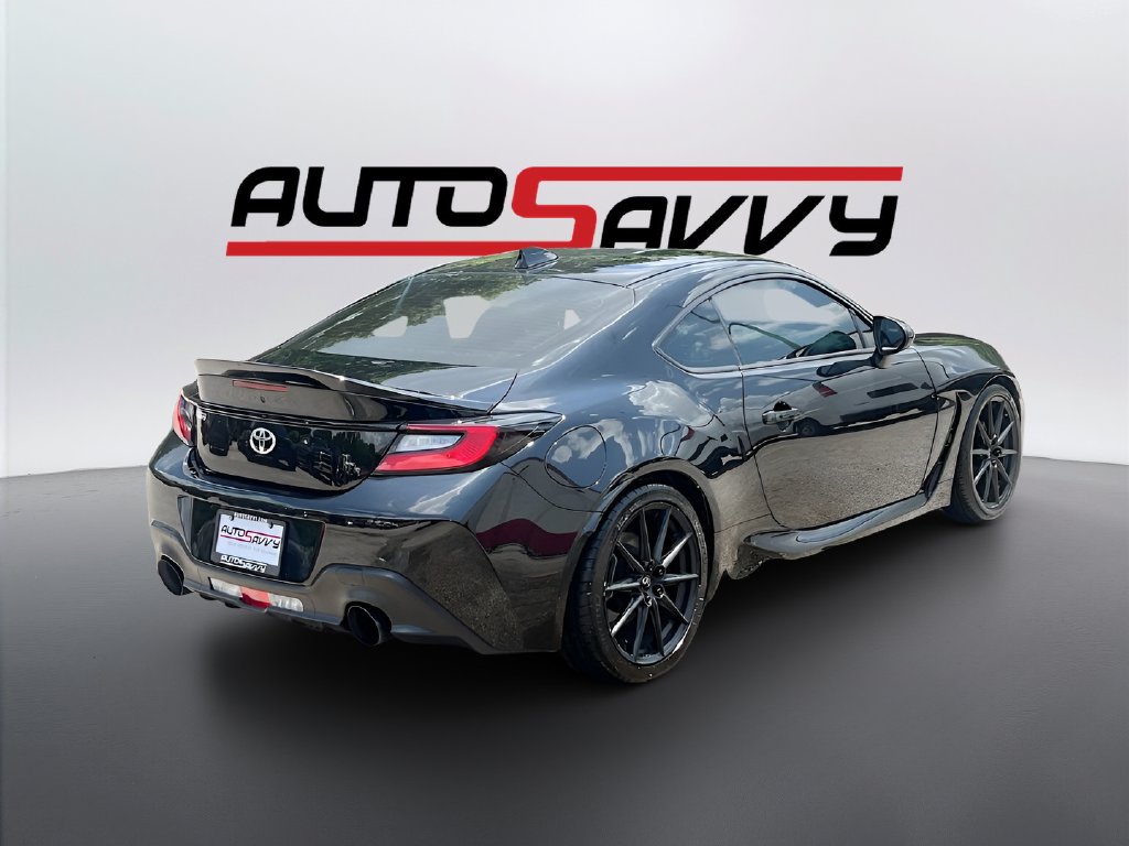 2023 Toyota GR86 photo 7 of 30