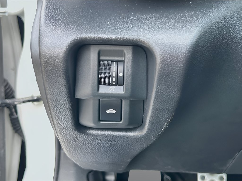 2024 Toyota GR86 photo 10 of 31