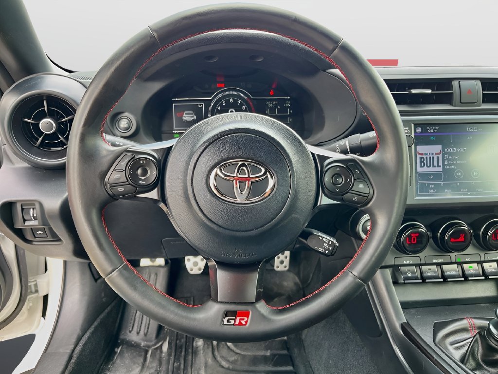 2024 Toyota GR86 photo 11 of 31
