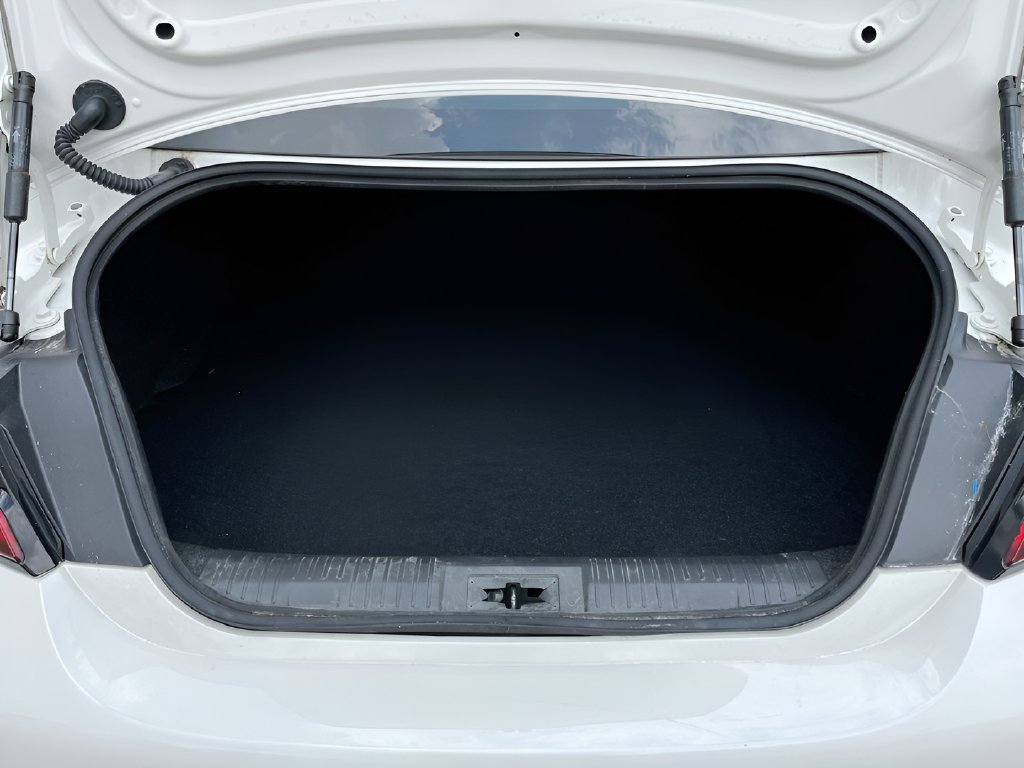 2024 Toyota GR86 photo 24 of 31
