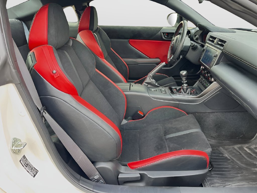 2024 Toyota GR86 photo 26 of 31