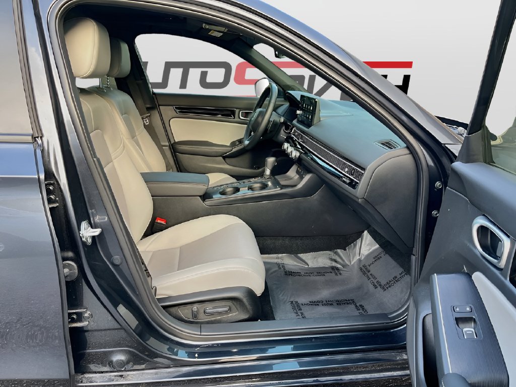 2025 Honda Civic Hybrid photo 29 of 33