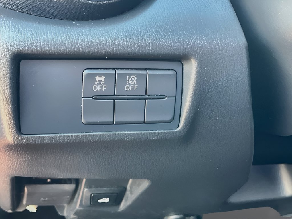2022 Mazda Miata photo 10 of 33