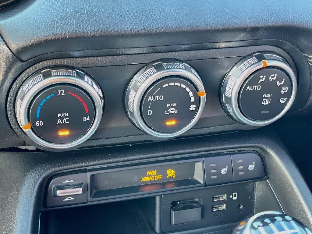 2022 Mazda Miata photo 16 of 33
